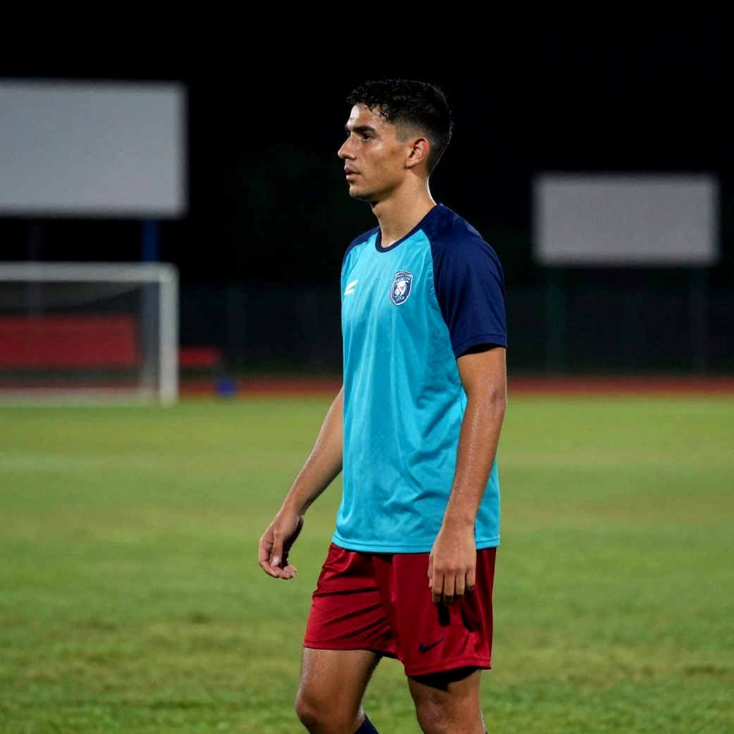 Bouwman chấn thương nặng sau pha vào bóng nguy hiểm: Ajax mất trung vệ 19 tuổi ba trận liên tiếp