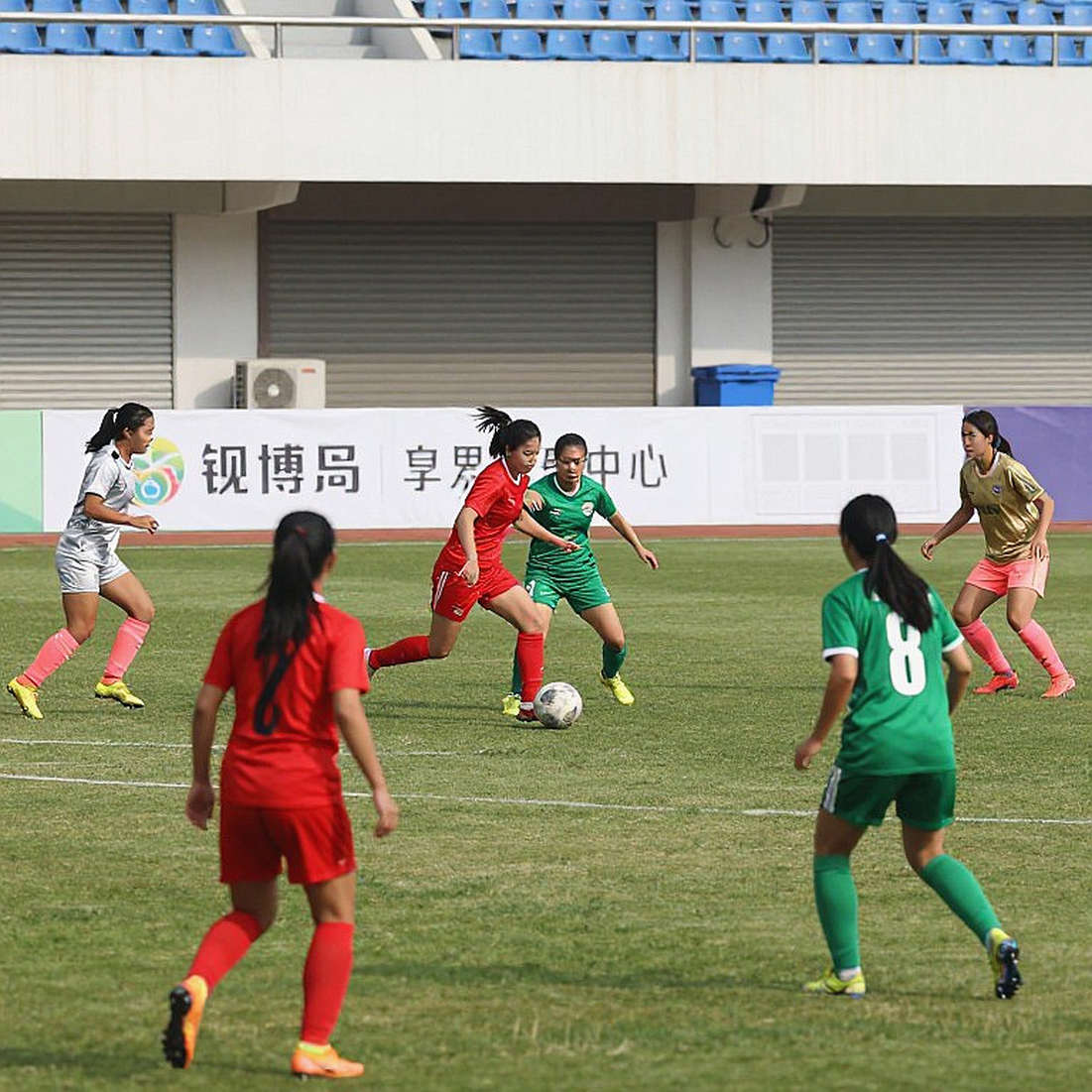 Nam Định vùi dập HAGL 4-0: Sụp đổ cuối hiệp một và cú chốt hạ của Xuân Son