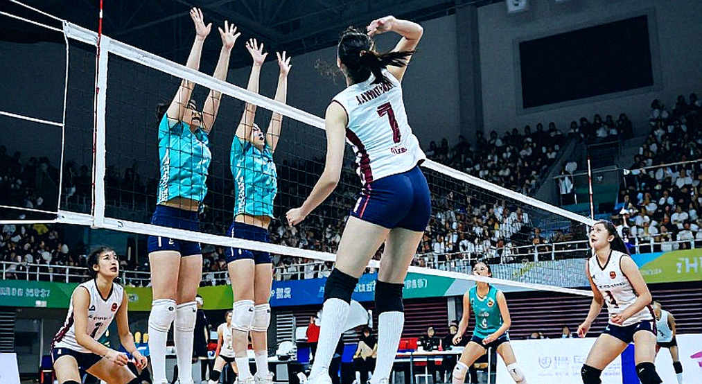 Quả bóng vào mặt một libero mười bốn tuổi: khoảng trống thể lực mà giải bóng chuyền nữ Việt Nam chưa gọi tên