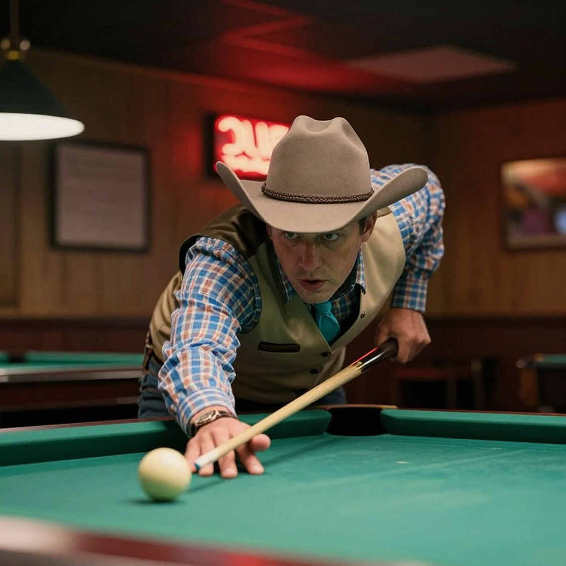 Jimmy White hạ Matthew Stevens 6-5 ở tuổi 64: Khung quyết định, định dạng ngắn và những gì bảng tỷ số không nói