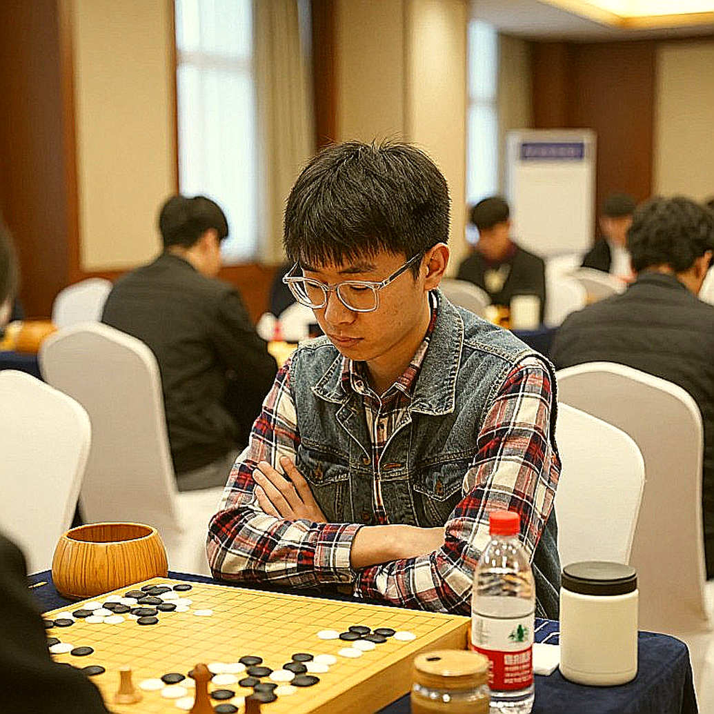 Firouzja hạ Carlsen sau 49 nước tại GCL 2026: chiếc đồng hồ mới là người quyết định